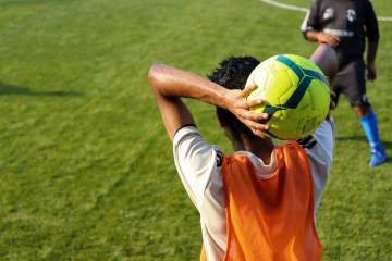 卡坦萨罗3比0胜阿维利诺晋级意乙半决赛｜必一体育官方网站（配图示意）