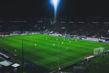 2026年金球奖概率榜出炉，登贝莱领跑（配图示意）